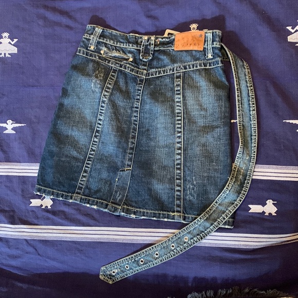 Y2K European Denim Skirt with Matching Belt  S - Picture 2 of 9